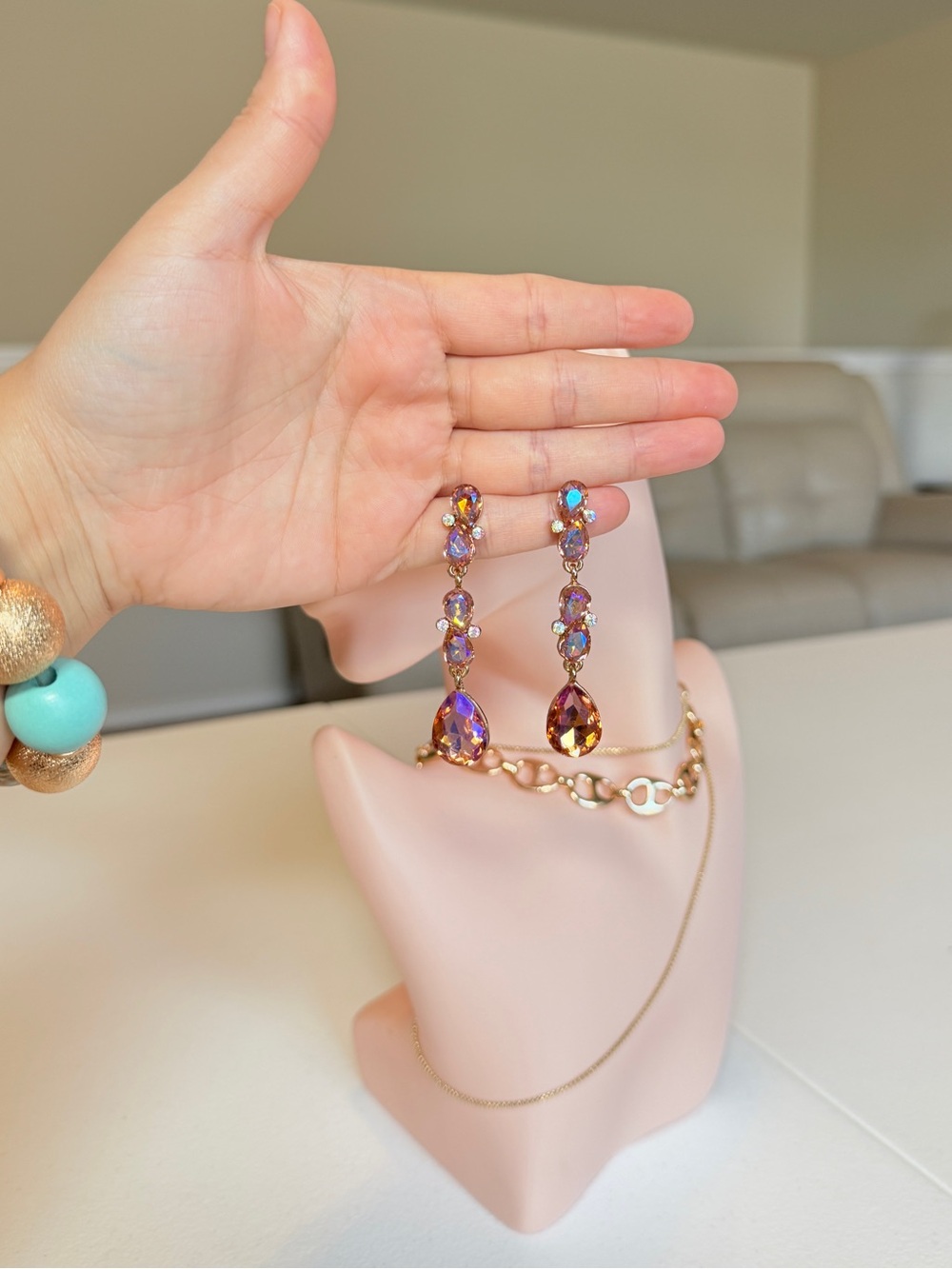 Gold-Tone Pink Crystal Drop Earrings – Elegant Statement - Picture 10 of 12